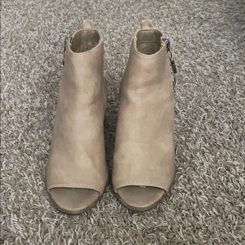 Open toed booties